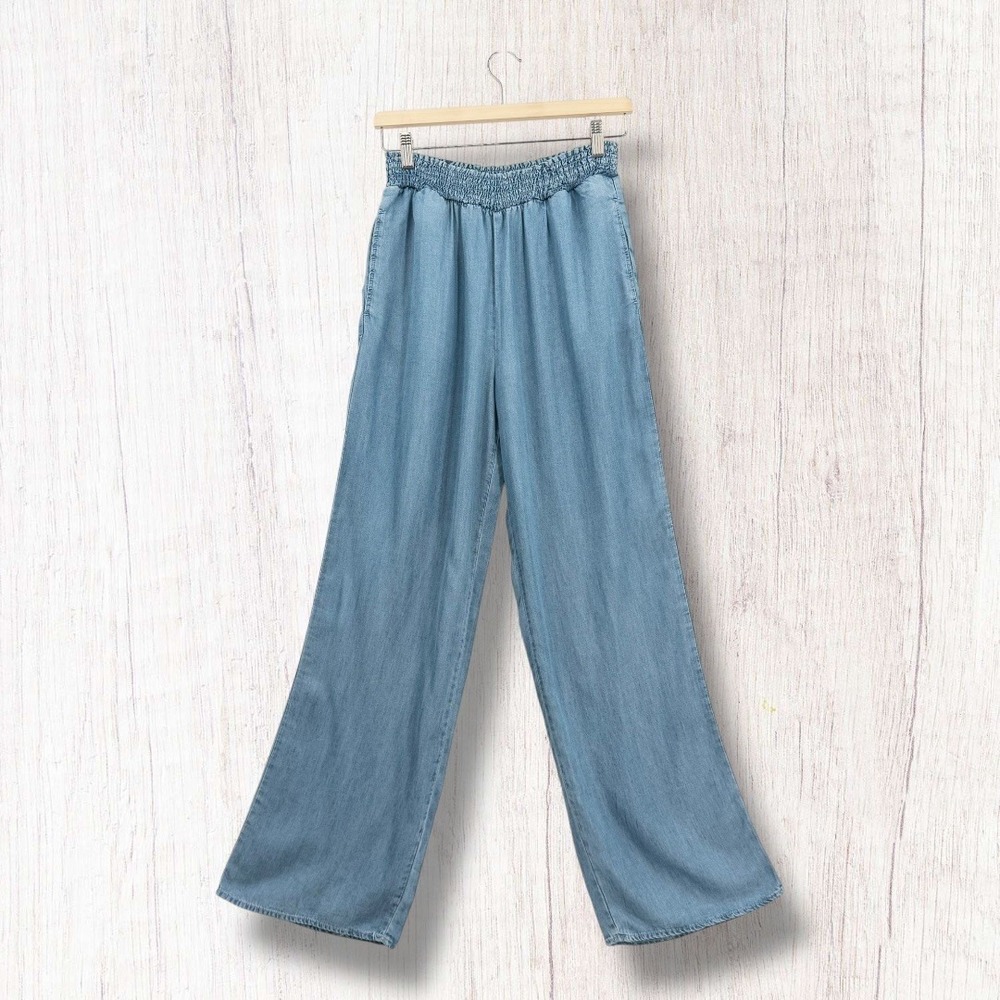 Velvet Heart Tencel Wide Leg Smocked Waist Light Wash Blue Pants Small‎